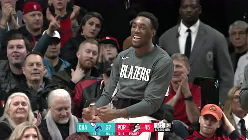 【NBA集錦】獨戰(zhàn)群雄籃下建功 霍爾德拉桿上籃打進2+1