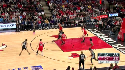 【NBA集錦】沒有一點點防備 梅圖籃下接球暴扣得手