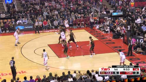 【NBA集锦】有点凶！伊巴卡对飙奥斯曼外线三分有来有往