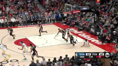 【NBA集锦】攻防两端尽显威慑 白边大帽普尔再来篮下暴扣拿下双杀