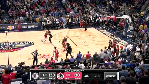【NBA集錦】萊昂納德密不透風(fēng)追身貼防 雷迪克漂移三分偏出錯(cuò)失扳平機(jī)會(huì)