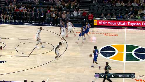 【NBA集锦】你真当我是铁憨憨？ 巴格利弧顶接球空位三分张手就有