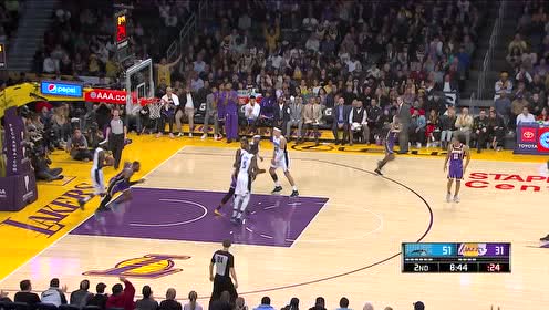 【NBA集錦】終于開張！ 詹姆斯單刀直入輕松上籃