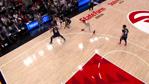 【NBA集錦】特雷楊穿襠妙傳戲耍約基奇 萊恩輕松吃餅打成2+1