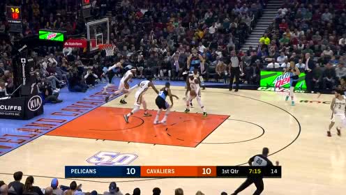 【NBA集錦】彩虹連線貫穿全場 球哥快攻突破挑籃建功