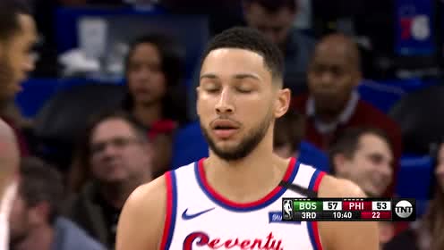 【NBA集锦】反击跑起来! 西蒙斯仙人指路直飞霍福德吃饼重扣