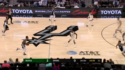 【NBA集锦】洛佩斯侧翼三分率先开炮 福布斯禁区反击巧妙抛投
