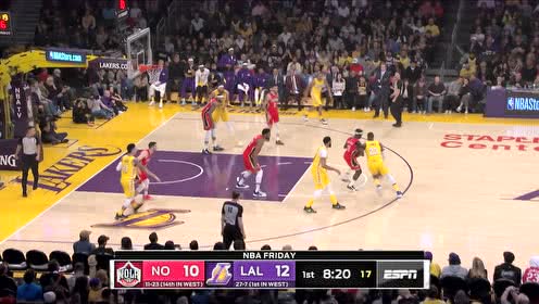 【NBA集錦】還是熟悉的味道 詹姆斯推土機上籃強突根本擋不住