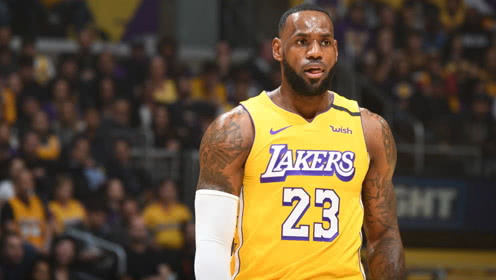【NBA集錦】秀兒是你嗎 詹姆斯腦后傳球再來砸背發(fā)球有夠騷氣
