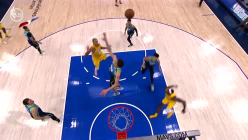 【NBA集錦】進(jìn)攻端流暢性無與倫比 湖人連續(xù)傳接球霍華德雙手暴扣