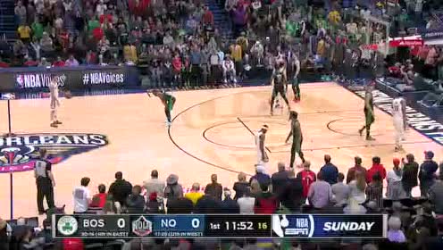 【NBA集錦】全場觀眾起立高呼“kobe”  綠軍鵜鶘互送24秒違例緬懷科比