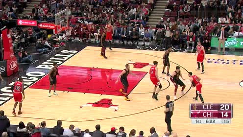 【NBA集锦】白马银枪纵横沙场 拉文脚踩莲花突破反篮撕裂防线