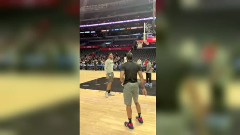 【NBA集锦】#随张指导去看球#莱昂纳德赛前练翻身跳投 招牌绝技炉火纯青弹无虚发