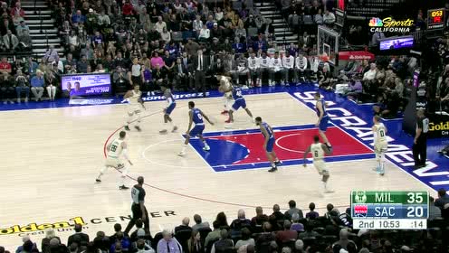 【NBA集錦】可惜踩線了 字母哥低位連線布萊德索命中大號兩分