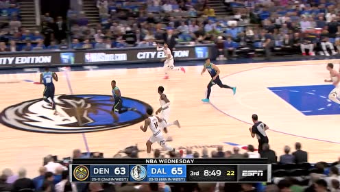 【NBA集錦】頂開(kāi)防守也無(wú)濟(jì)于事 鮑威爾籃下慘遭約老師大帽封鎖