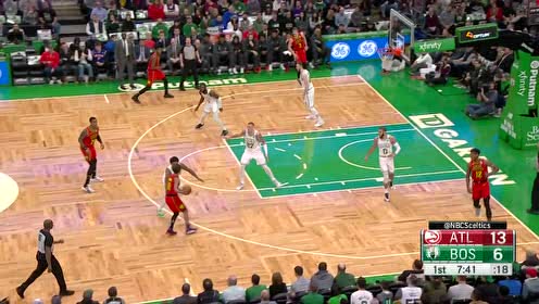 【NBA集锦】欺负人没够!特雷杨再送不看人背传连线科林斯三分穿心