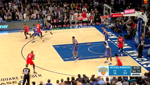 【NBA集锦】罗宾逊顶开防守强打入筐 安东尼后仰跳投强势还击