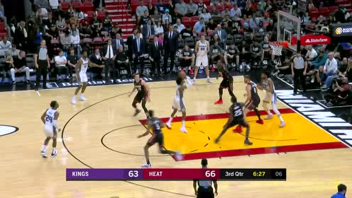 【NBA集锦】小狐狸一防两攻为球队建功 漂移急停+抢断上篮连取4分