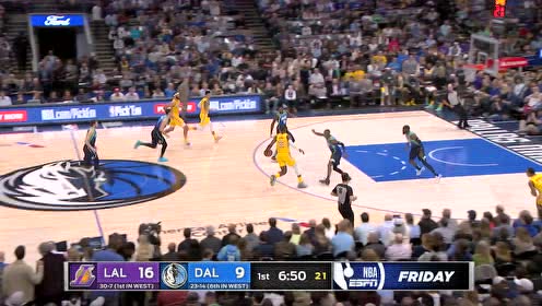 【NBA集錦】姜還是老的辣 詹姆斯親防東契奇逼迫失誤反擊又送助攻