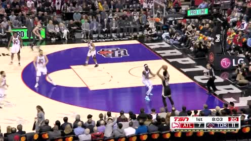 【NBA集錦】分工明確無(wú)縫銜接 特雷楊疾步長(zhǎng)傳助飛亨特三分精準(zhǔn)轟炸