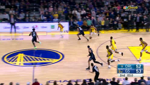 【NBA集锦】太拼了 富尔茨突破暴扣失衡倒地