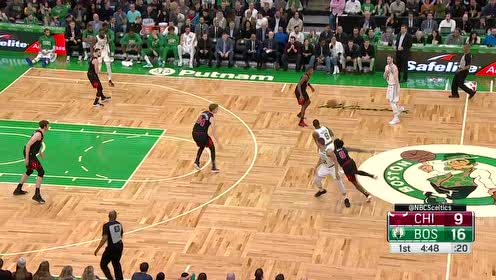 【NBA集锦】说突就能突进去!肯巴沃克小打大马尔卡宁很无奈