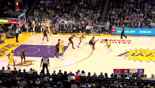 【NBA集錦】我了個蒼天！波普空配霍華德雙手掛扣