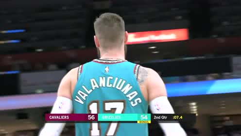 【NBA集錦】青春風(fēng)暴席卷全場 瓊斯手術(shù)刀直傳助飛梅爾頓單臂飛扣強(qiáng)勢追分