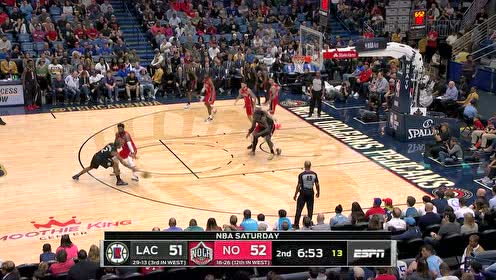 【NBA集錦】一身鋼筋鐵骨 哈雷爾低位強(qiáng)吃英格拉姆轉(zhuǎn)身暴扣