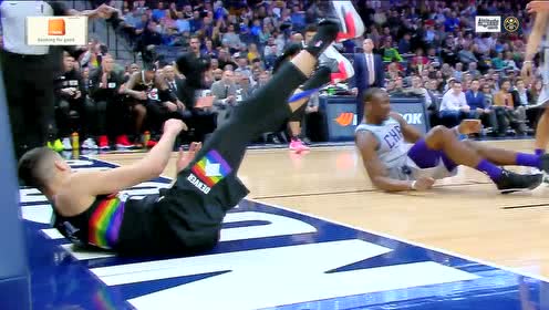 【NBA集锦】全场最香的饽饽 小波特一条龙个人上篮打成2+1