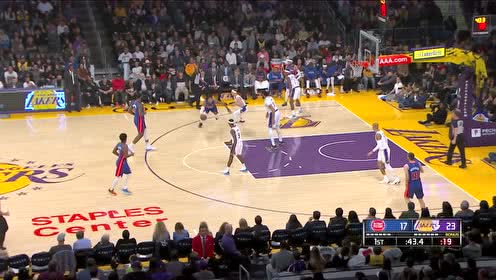 【NBA集錦】一個(gè)頂倆！羅斯輕舒猿臂上籃強(qiáng)取再送中距離迎人拋射2+1