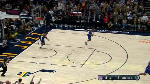 【NBA集锦】不要慌这球我来 米切尔最后两秒后撤步三分有条不紊