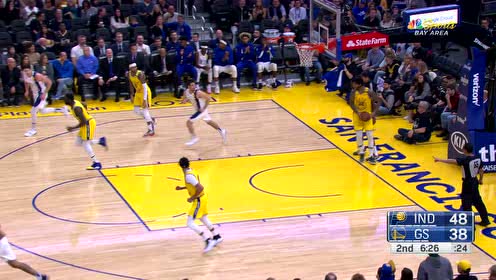 【NBA集錦】邁克德莫特獨(dú)闖龍?zhí)吨辈甯沟?穿透雙人夾擊完成旋轉(zhuǎn)上籃