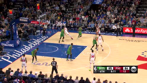 【NBA集锦】霍福德不沾手妙传细腻至极 理查德森一柱擎天战斧暴扣