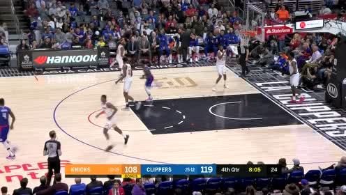 【NBA集锦】这速度也是没谁了!贝弗利左手启动突破闪电上篮