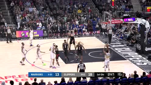 【NBA集锦】绝对练过!罗宾逊接球绕篮下华丽转身扬臂上进