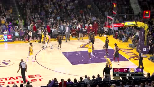 【NBA集錦】陰霾一掃而空 庫茲馬壓哨中投表停球進