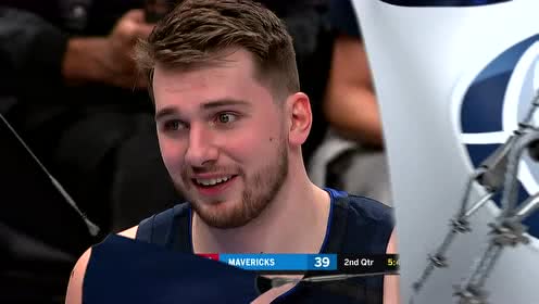 【NBA集锦】莱昂纳德飞天封盖史密斯 反击一条龙单臂隔扣东契奇!