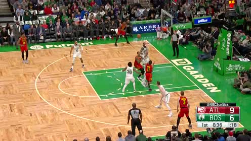 【NBA集锦】太燃了!特雷杨携手科林斯默契无间连续暴扣