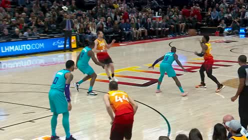 【NBA集錦】外線也毫不手軟 博格達(dá)諾維奇手起刀落三分飆中