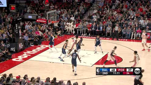【NBA集锦】你大爷还是你大爷 安东尼招牌背打后仰跳投命中