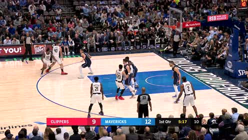 【NBA集锦】脚底抹油溜进内线 祖巴茨平地起惊雷空切暴扣