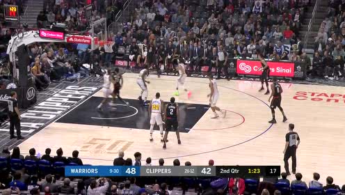 【NBA集锦】安排妥当!贝弗利顶着防守怒冲篮下助攻帕特森底角三分给反击