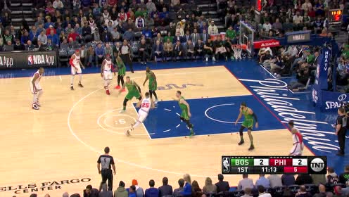 【NBA集锦】没有恩比德就是拉开单打! 西蒙斯连续长舒猿臂高手上篮