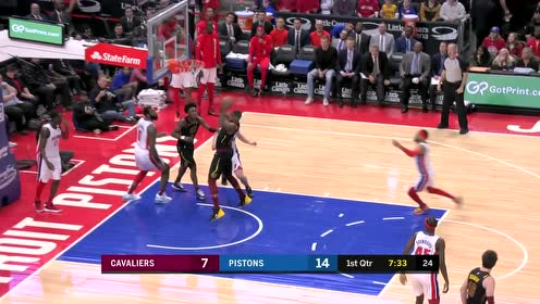 【NBA集錦】塞克斯頓反擊上籃不中 湯普森積極跟進雙手暴扣