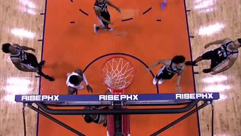 【NBA集锦】布克拉开单打怀特 假动作虚晃造犯规打成2+1