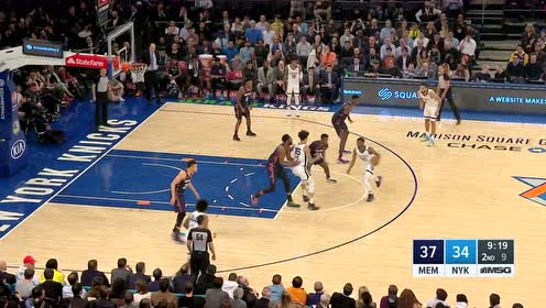 【NBA集锦】来自敌方的助攻 克拉克内线发力双臂暴扣