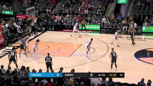 【NBA集錦】開(kāi)場(chǎng)手就熱！ 特雷楊自信超遠(yuǎn)三分一箭穿心