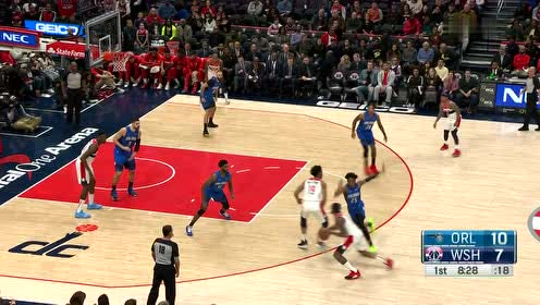 【NBA集錦】無(wú)懼防守就是干 比爾橫沖直撞沖殺內(nèi)線上籃命中