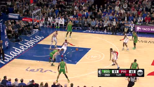 【NBA集锦】希望他没有大碍! 肯巴沃克不慎戳手表情相当痛苦